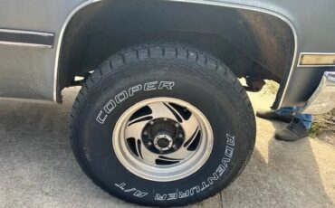 Chevrolet-Suburban-1987-Grey-Blue-7