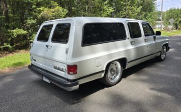 Chevrolet-Suburban-1991-SUV-3