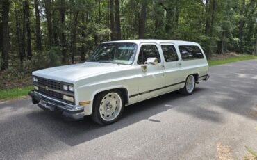 Chevrolet-Suburban-1991-SUV