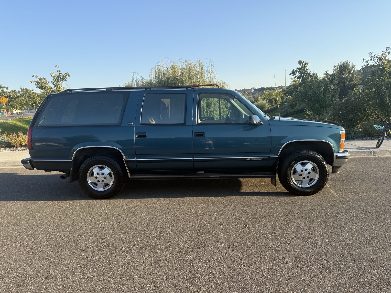 Chevrolet Suburban 1993 SUV
