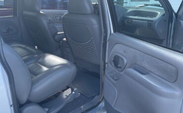 Chevrolet-Suburban-1996-SUV-16