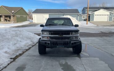 Chevrolet-Suburban-1996-SUV-5