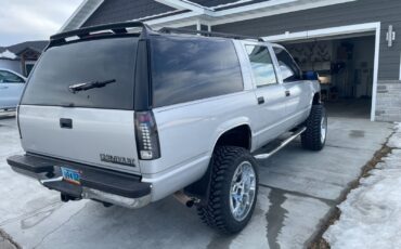 Chevrolet-Suburban-1996-SUV-9