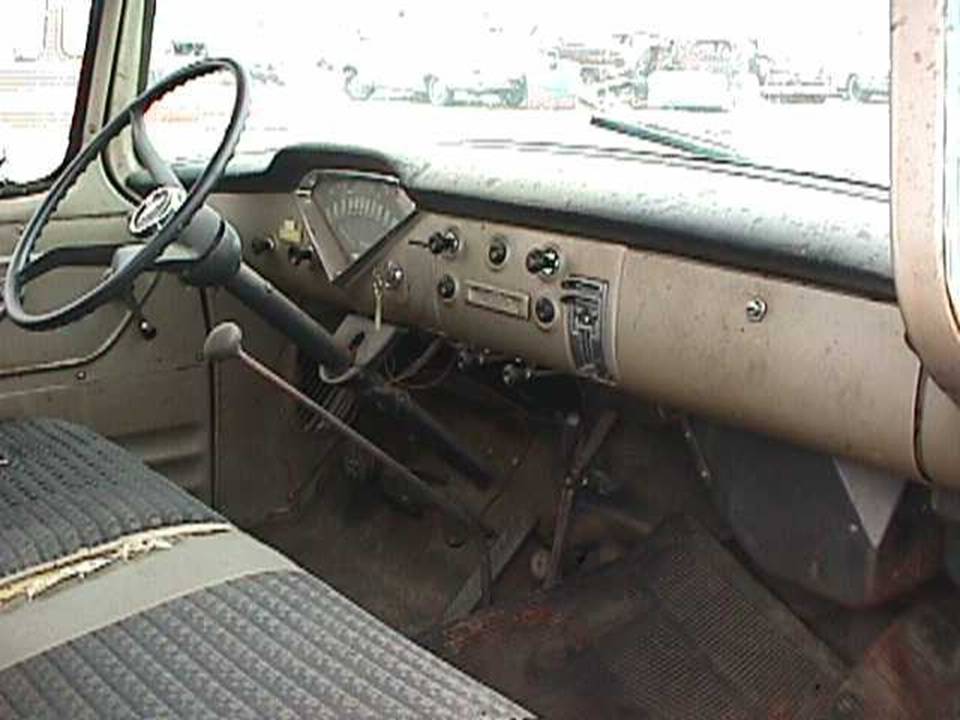 Chevrolet-apache-1959-blue-14