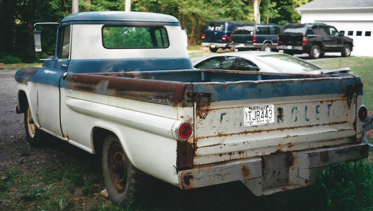 Chevrolet-apache-1959-blue-3