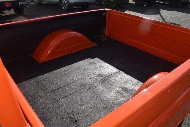 Chevrolet-apache-c10-1960-orange-8