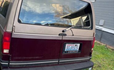 Chevrolet-astro-1993-brown-2