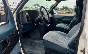 Chevrolet-astro-van-1994-white-1