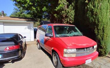 Chevrolet-astro-van-1995-red
