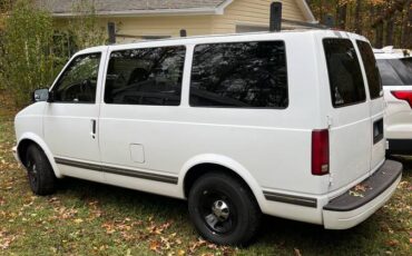 Chevrolet-astro-van-1996-2