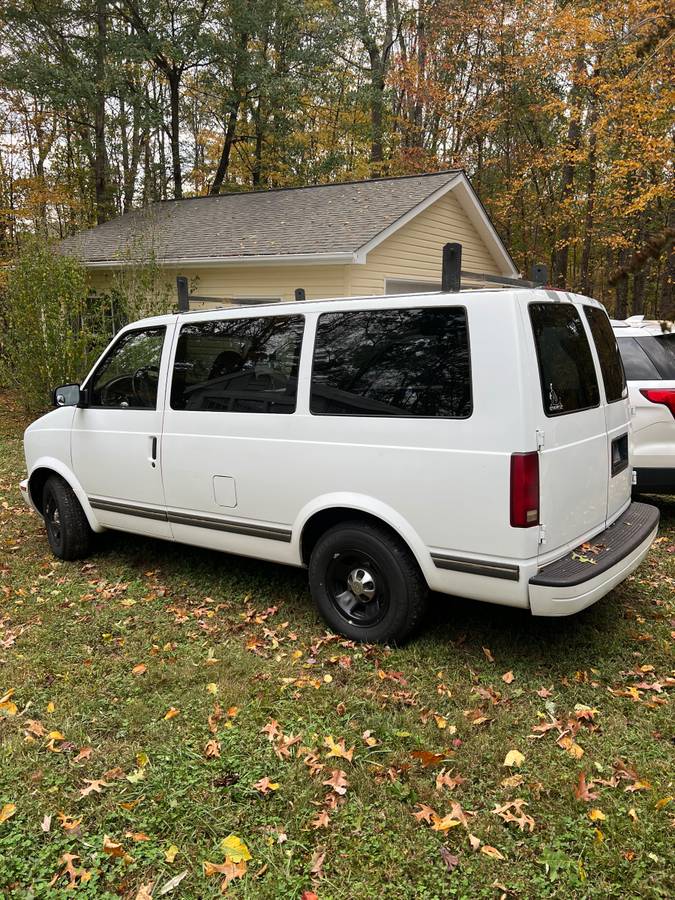 Chevrolet-astro-van-1996-2