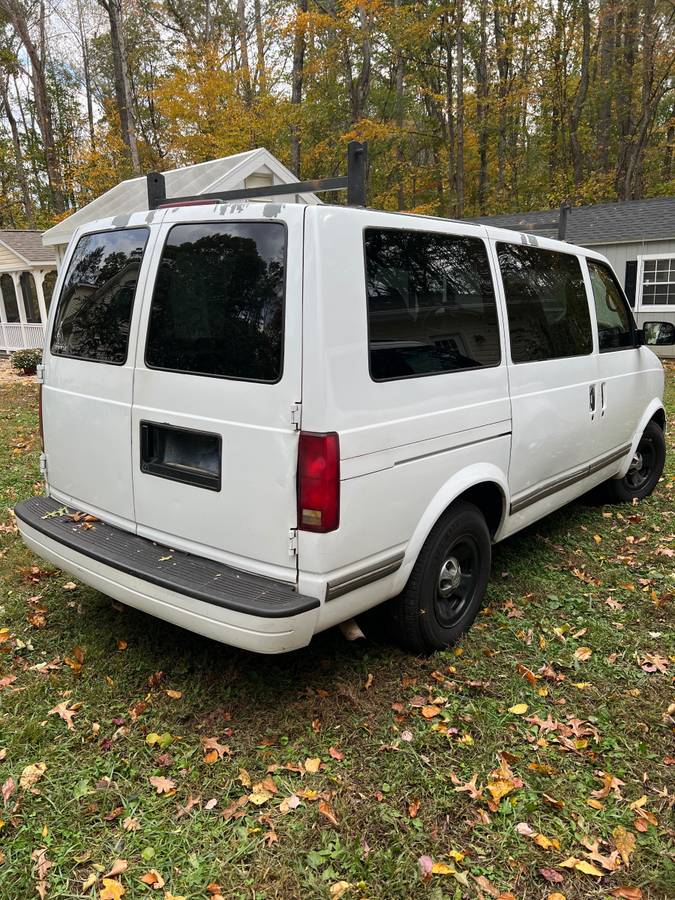 Chevrolet-astro-van-1996-3