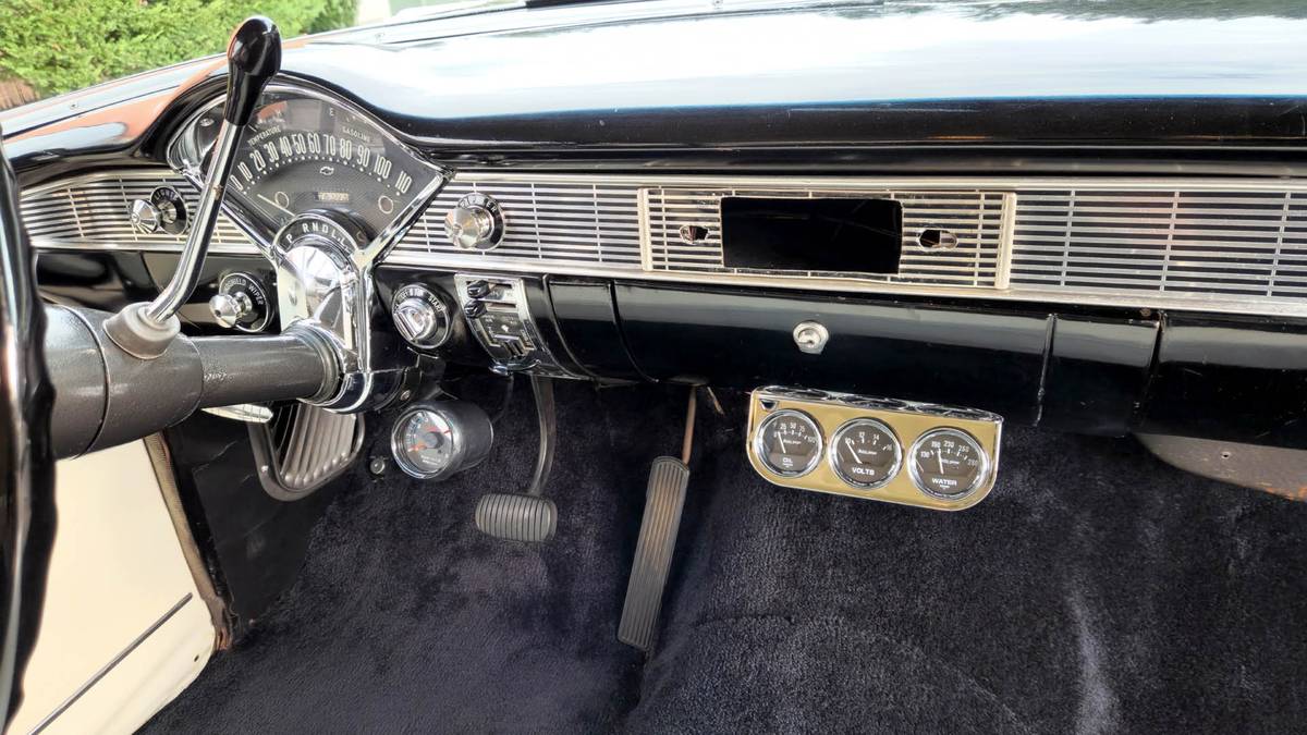Chevrolet-bel-air-1956-14
