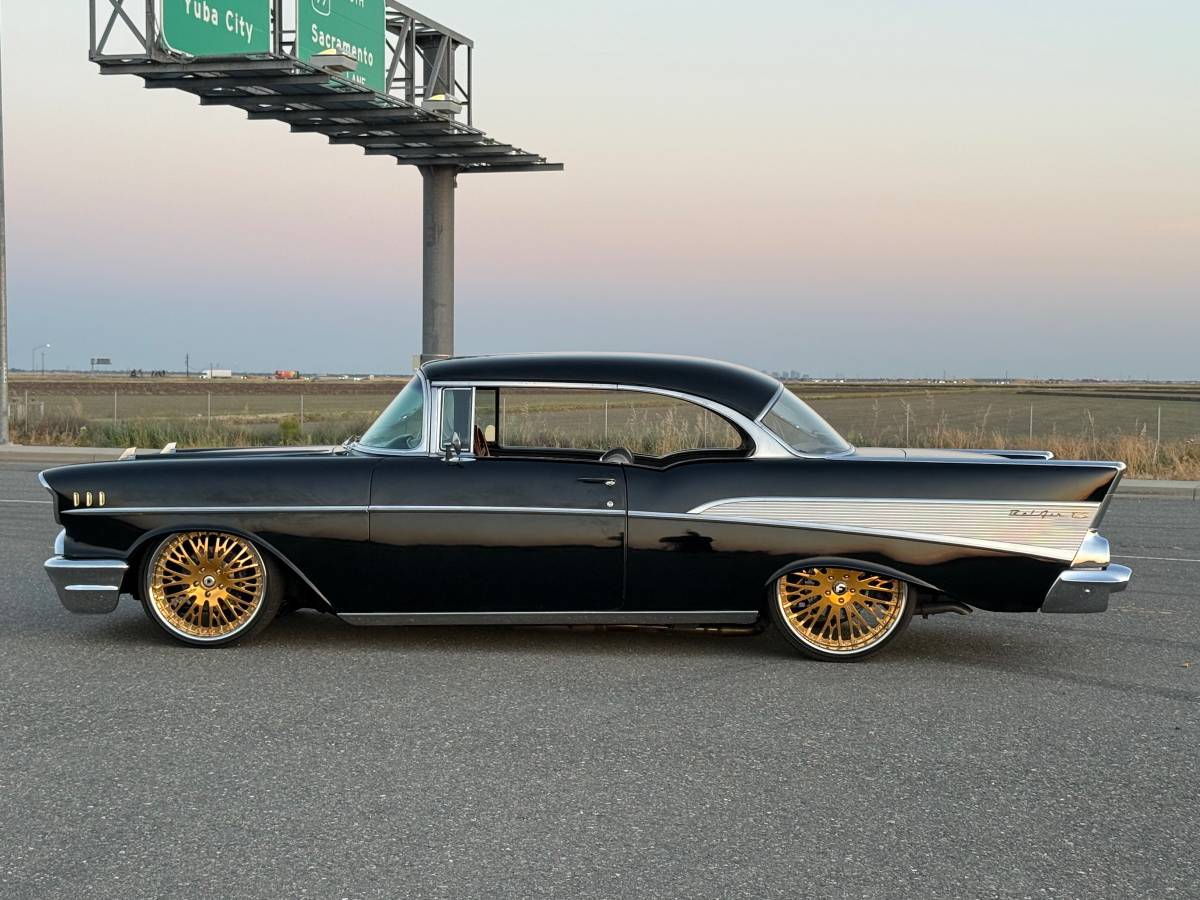 Chevrolet-bel-air-1957-29