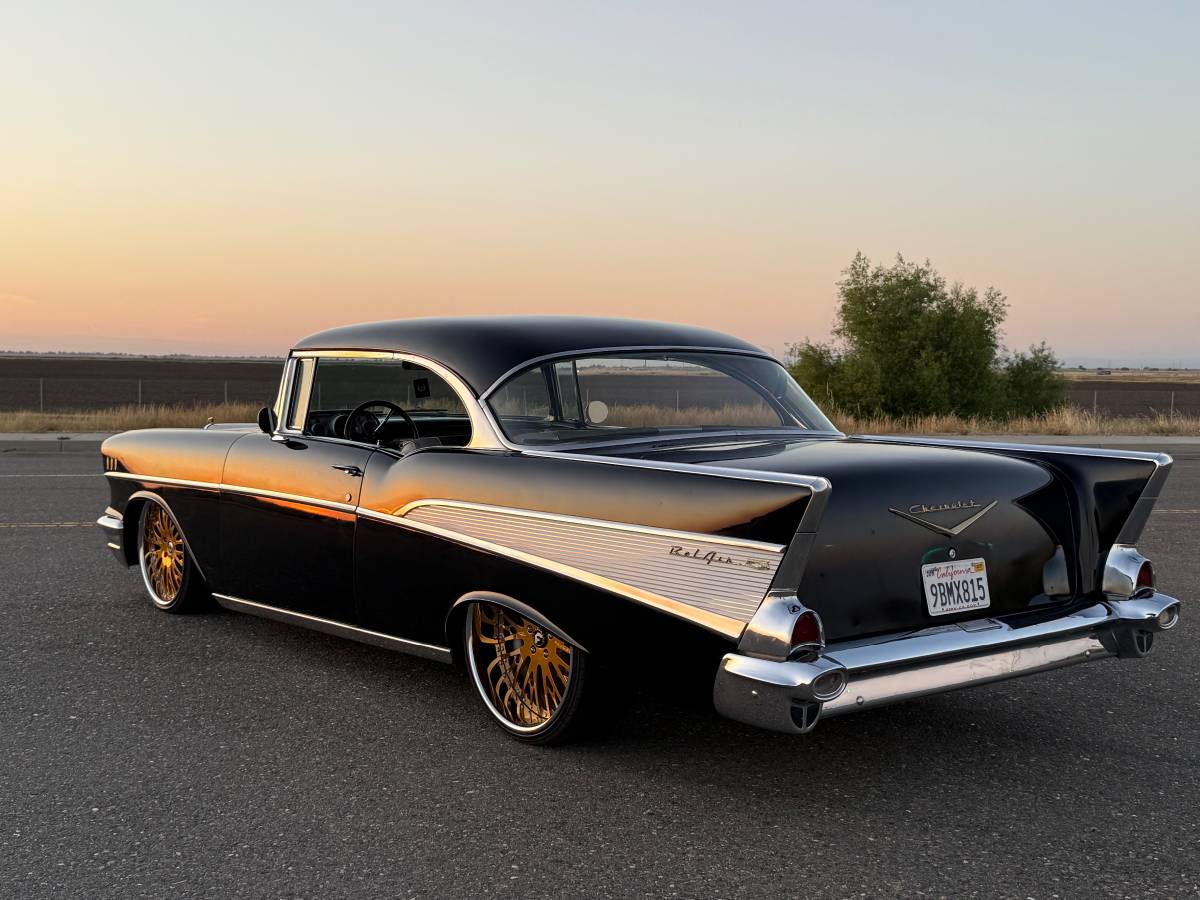 Chevrolet-bel-air-1957-43
