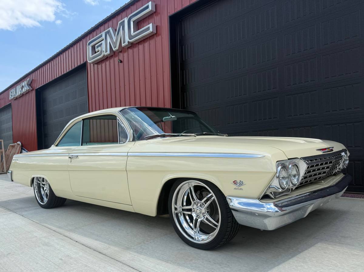 Chevrolet-bel-air-1962-custom-8