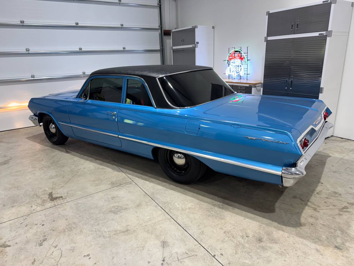 Chevrolet-bel-air-1963-blue-2