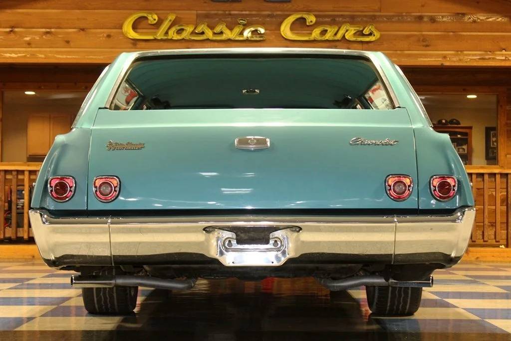 Chevrolet-bel-air-wagon-1968-14