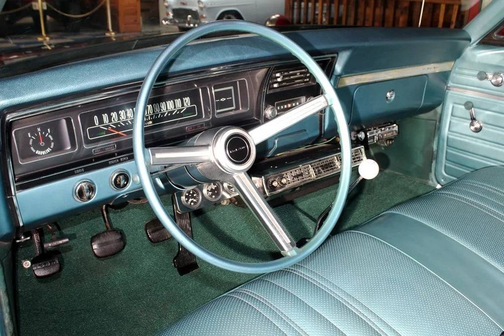 Chevrolet-bel-air-wagon-1968-15
