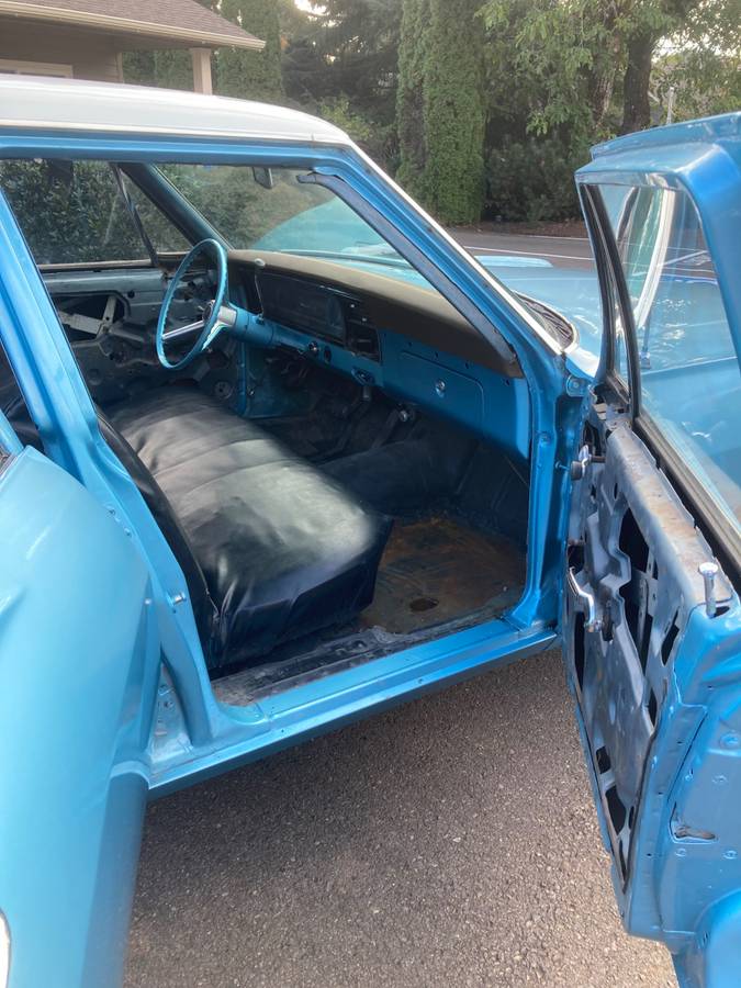Chevrolet-bel-air-wagon-1968-blue-9