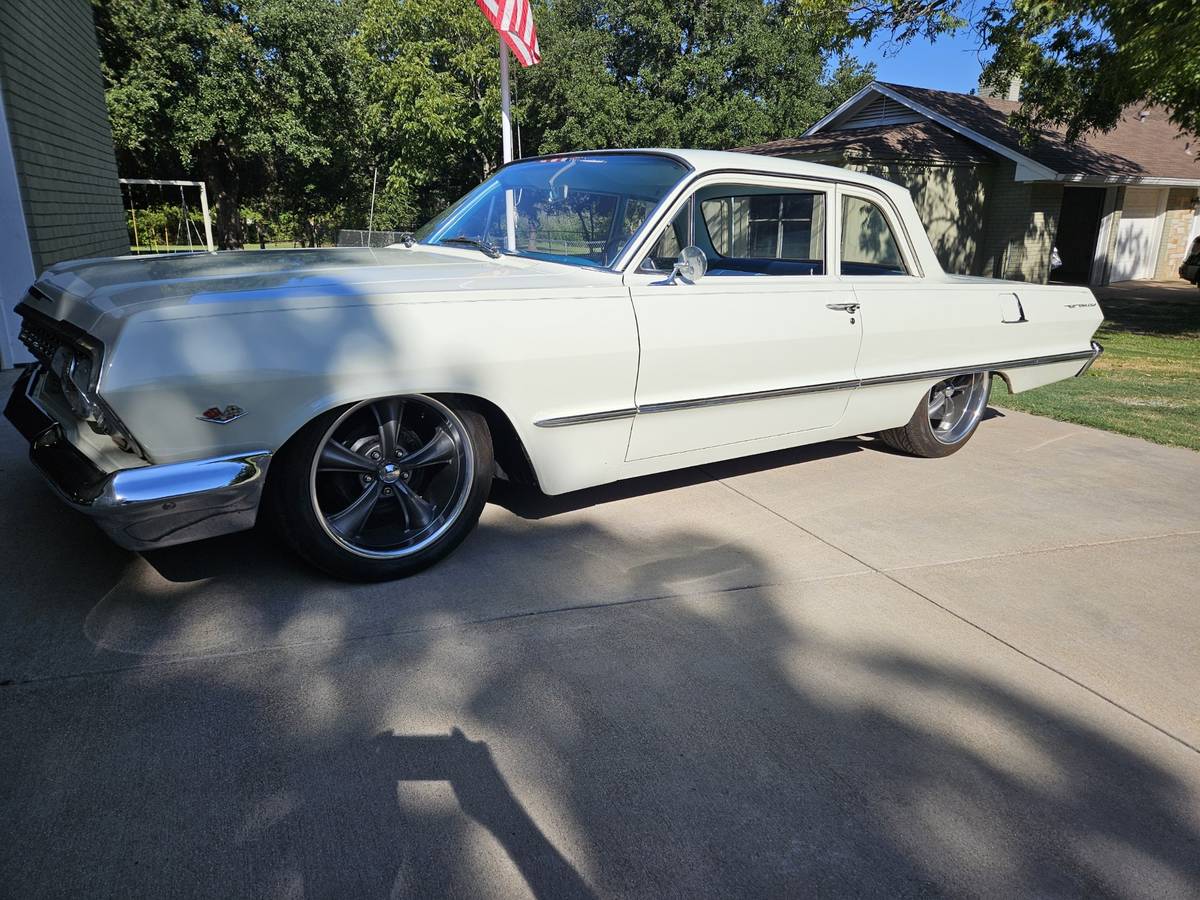 Chevrolet-belair-1963-white-7