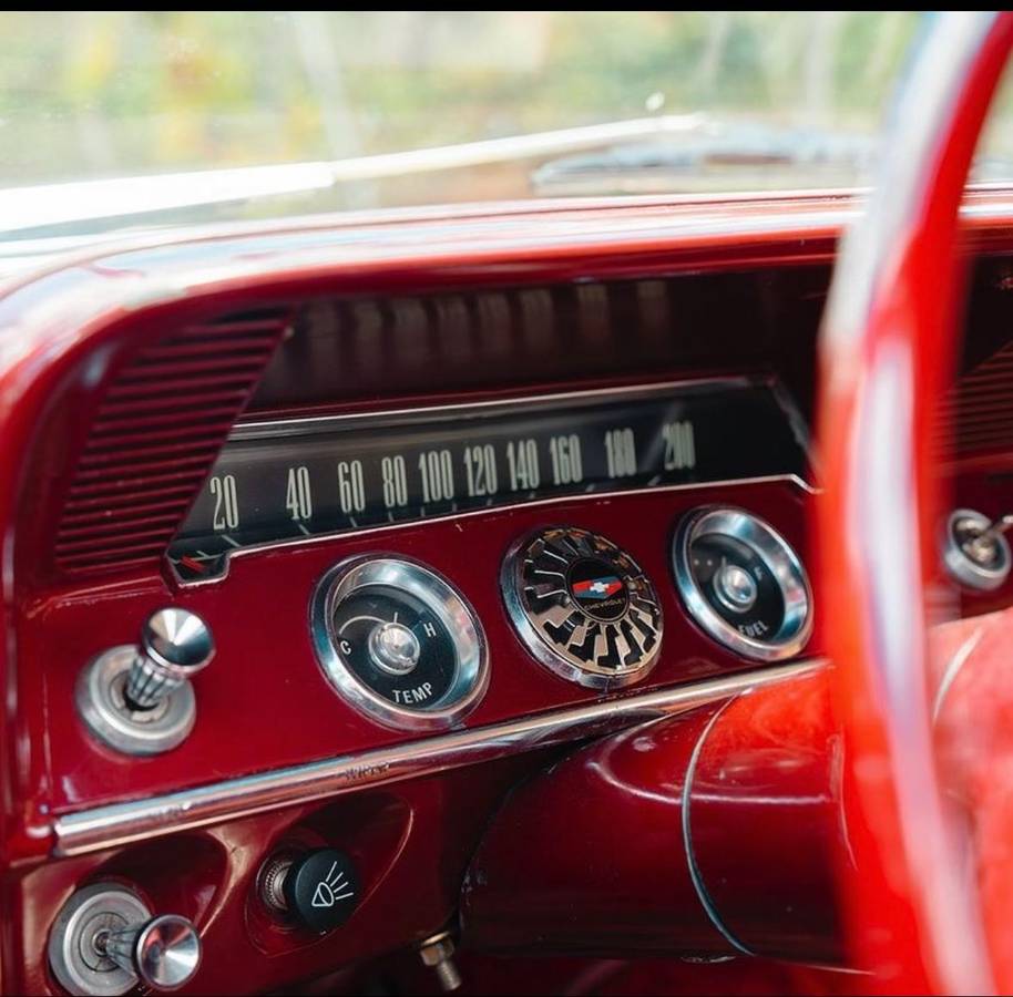 Chevrolet-biscayne-1961-custom-3