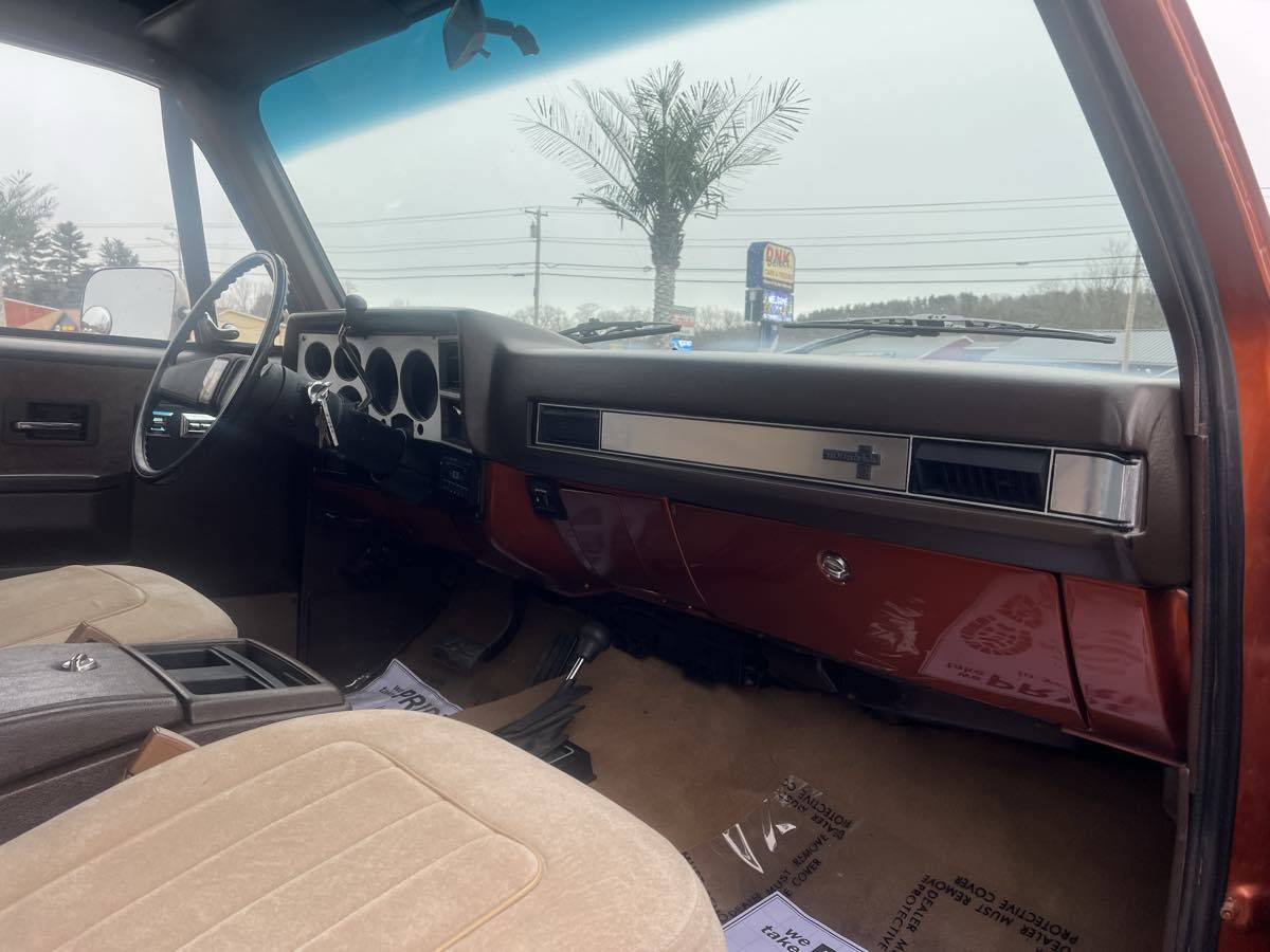 Chevrolet-blazer-12-ton-nominal-1988-orange-14