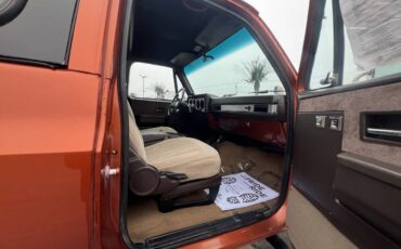 Chevrolet-blazer-12-ton-nominal-1988-orange-15