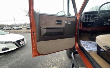 Chevrolet-blazer-12-ton-nominal-1988-orange-20