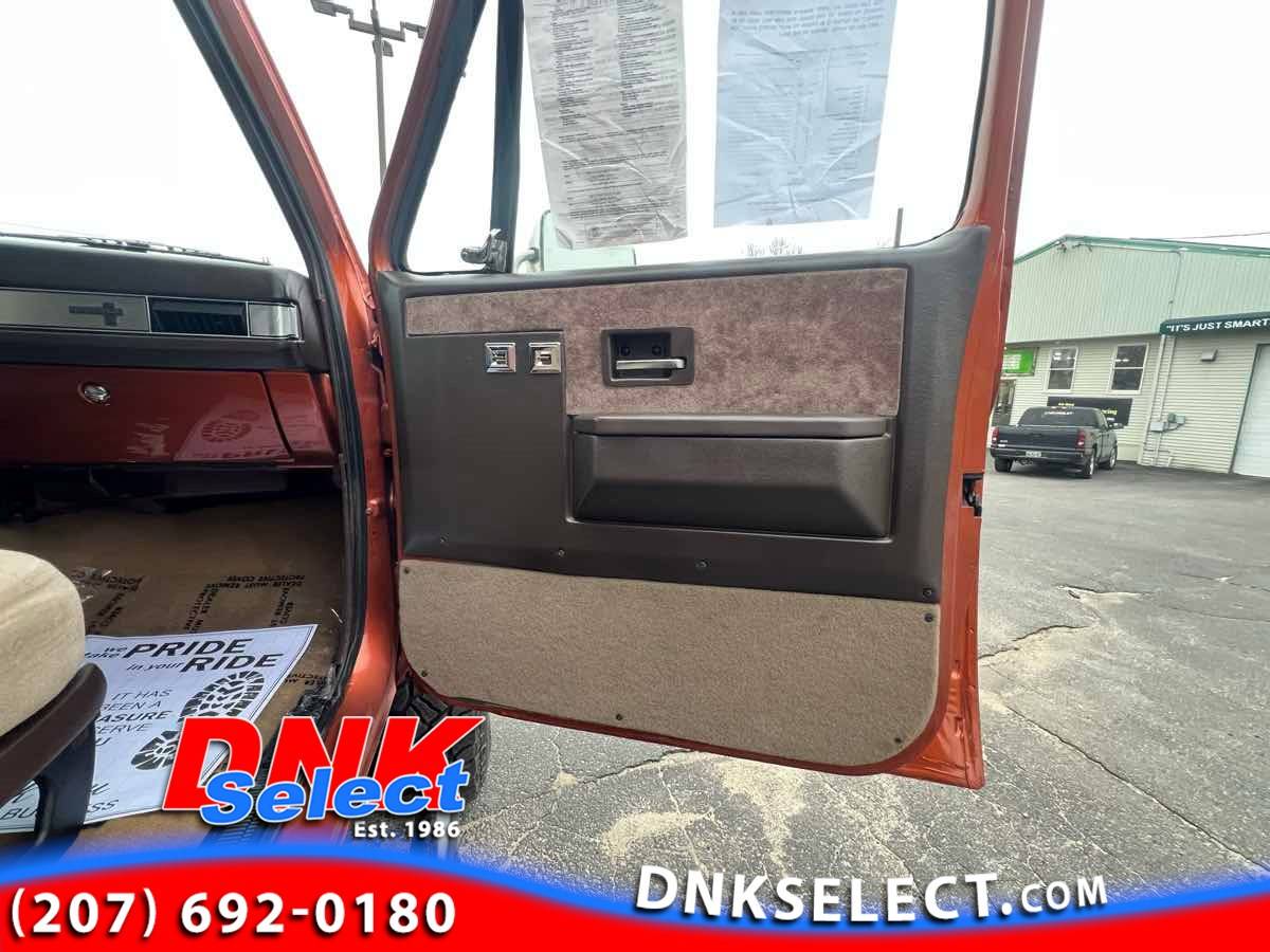 Chevrolet-blazer-12-ton-nominal-1988-orange-21