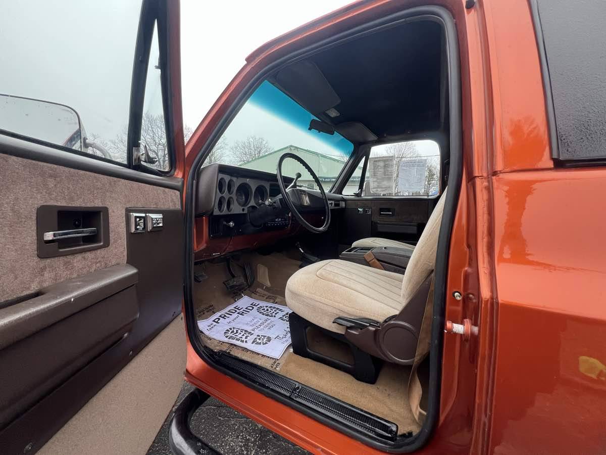 Chevrolet-blazer-12-ton-nominal-1988-orange-8