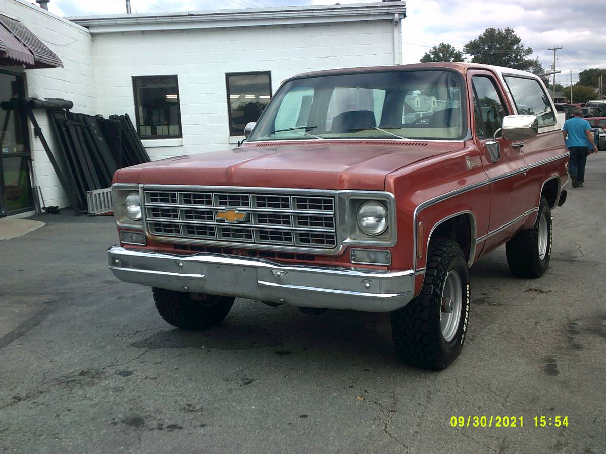 Chevrolet-blazer-1978-brown