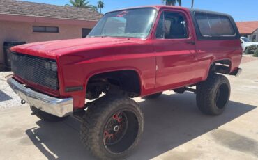 Chevrolet-blazer-1983-red-1