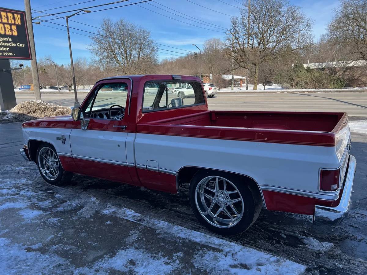 Chevrolet-c-10-silverado-truck-1986-red-11