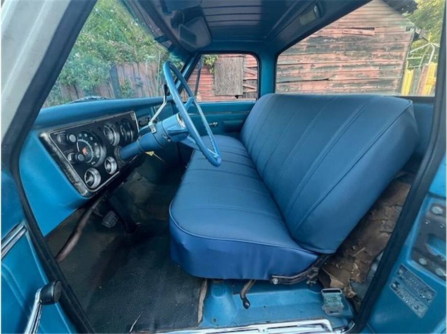 Chevrolet-c10-1968-9