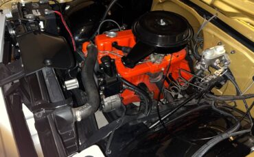 Chevrolet-c10-1968-custom-11