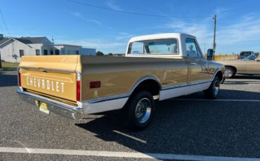 Chevrolet-c10-1968-custom-33