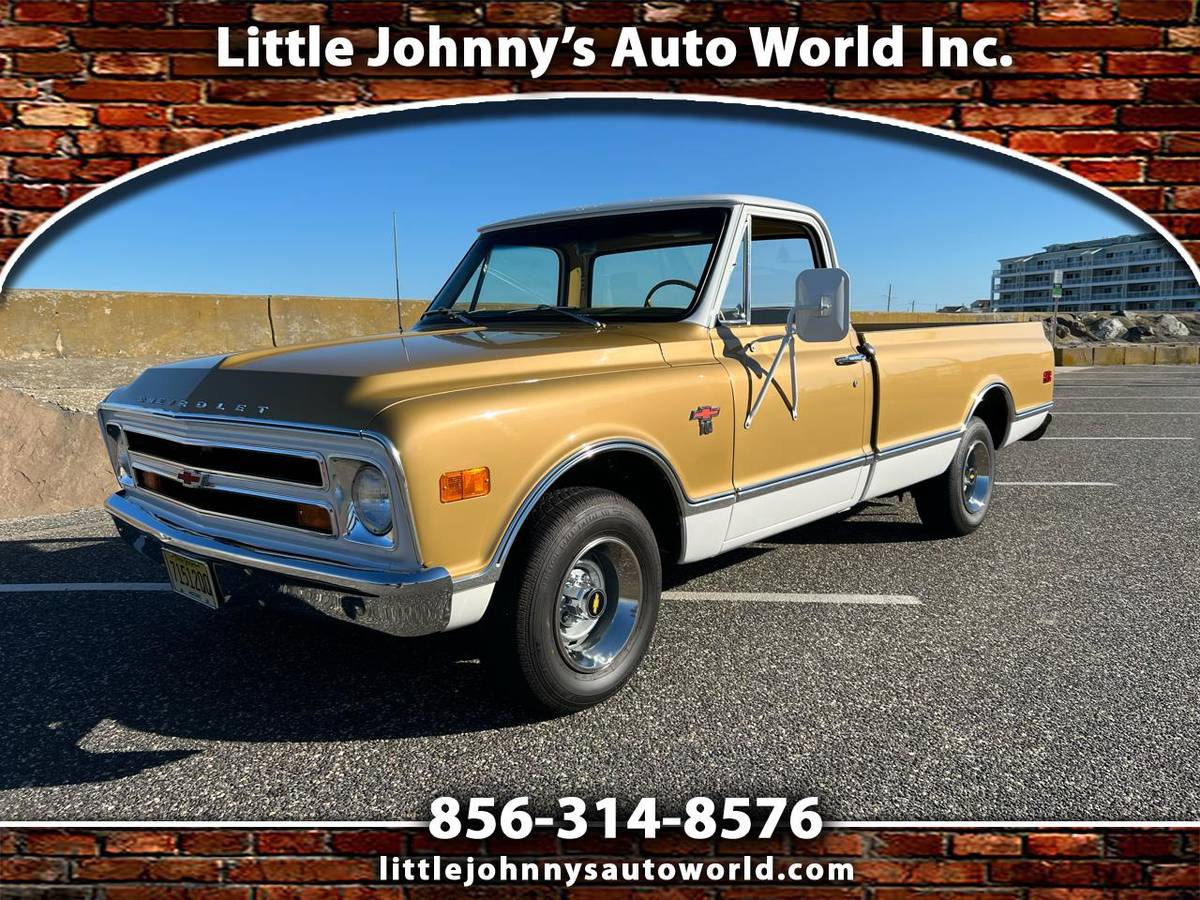 Chevrolet-c10-1968-custom-34