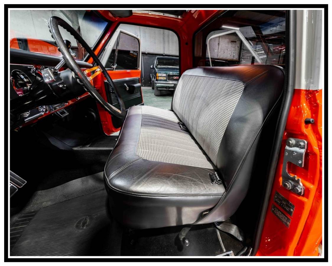Chevrolet-c10-1968-orange-42