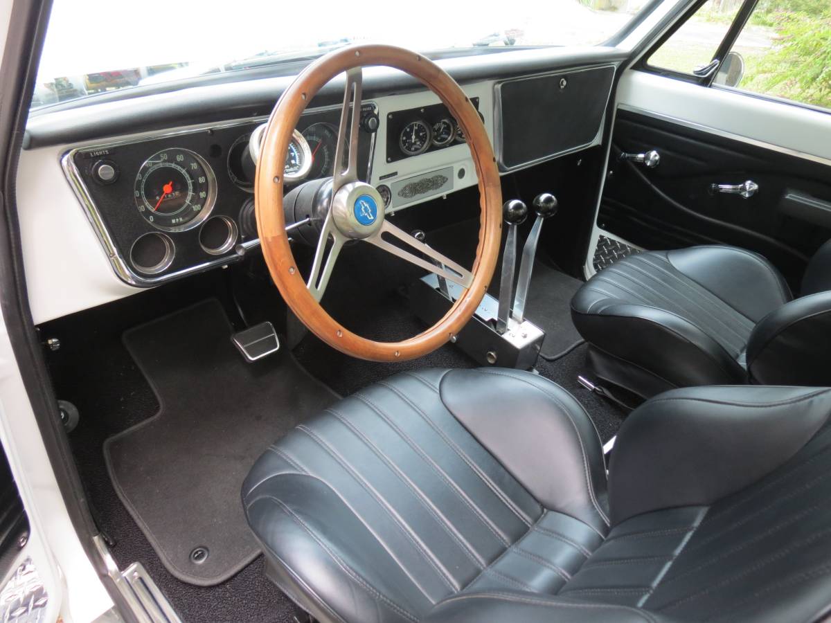 Chevrolet-c10-1970-white-1