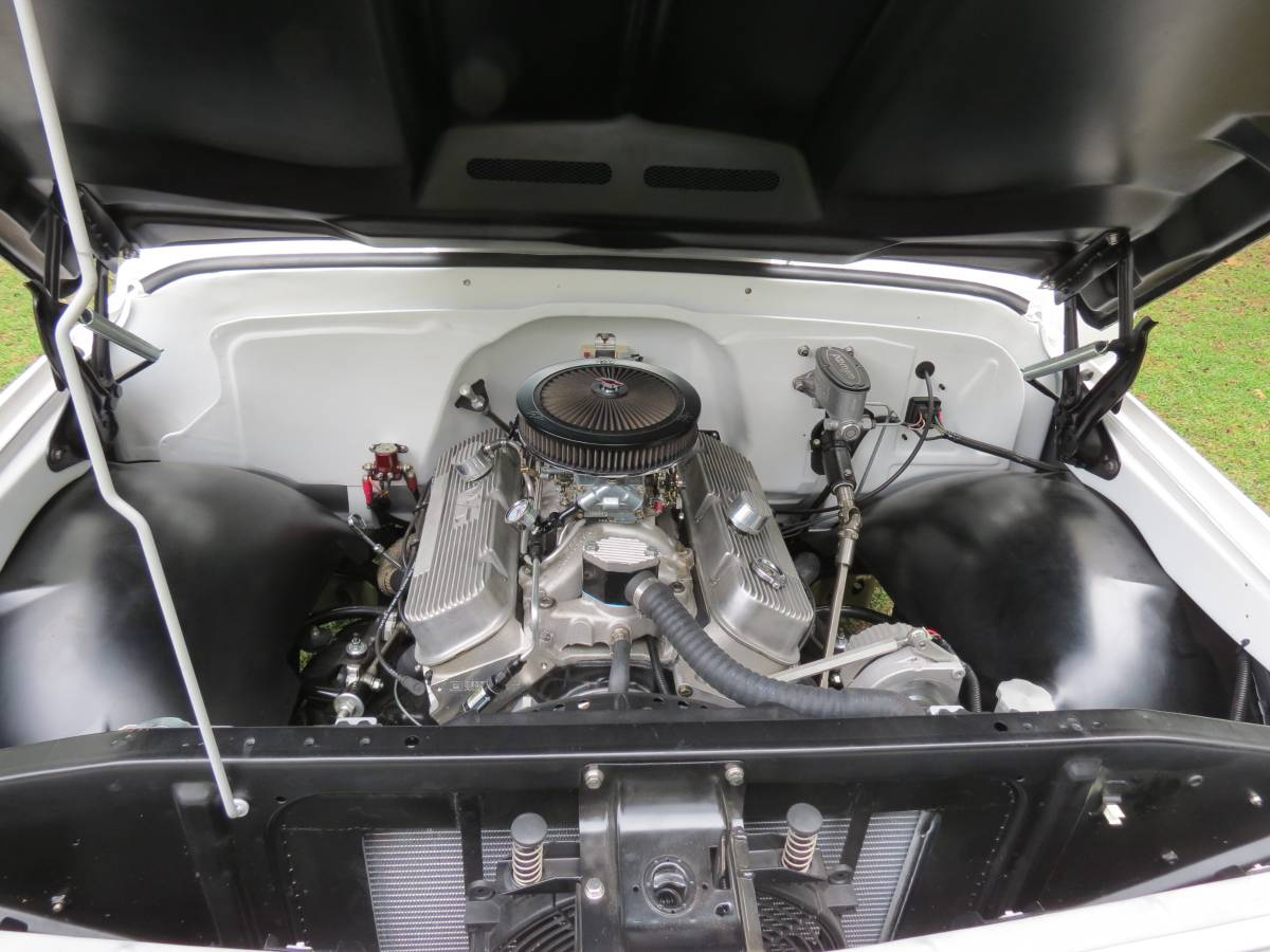 Chevrolet-c10-1970-white-5