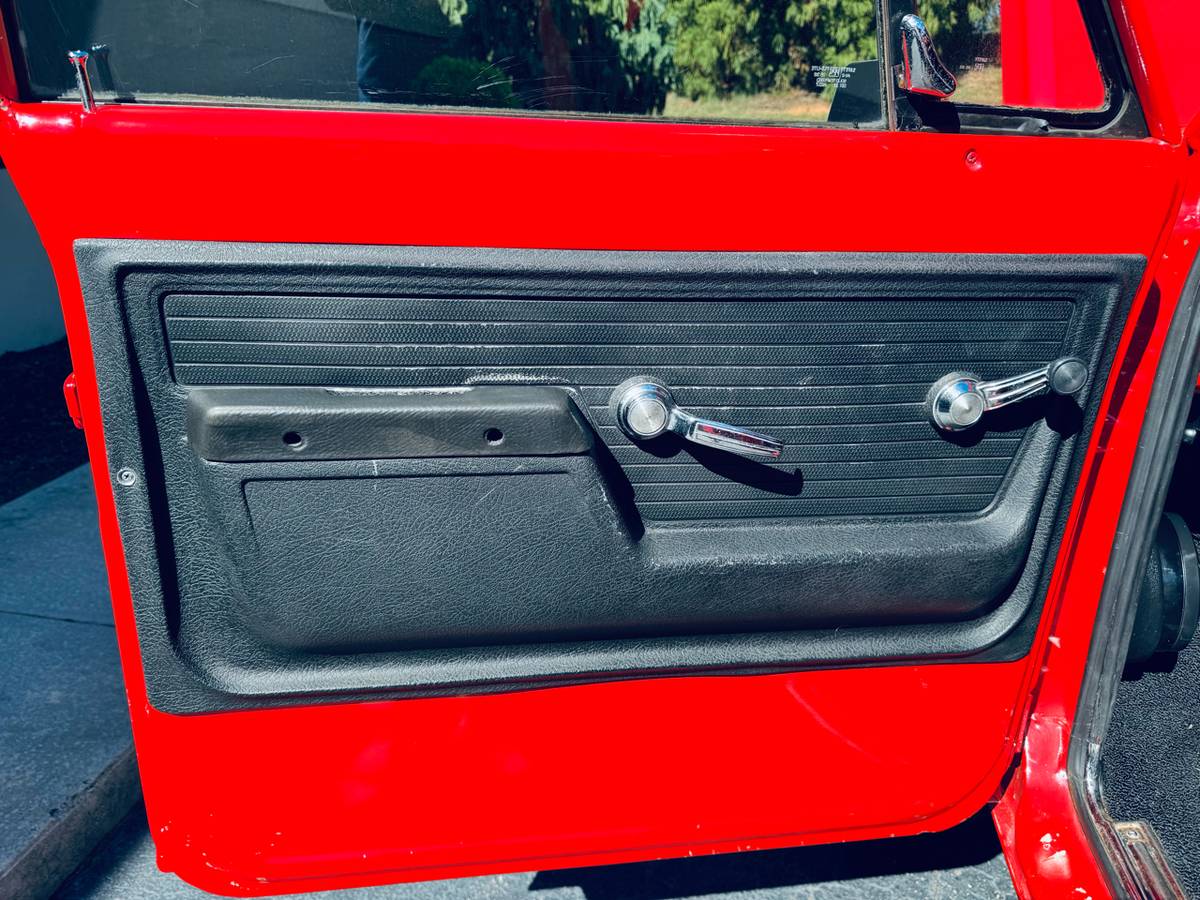 Chevrolet-c10-1972-red-20