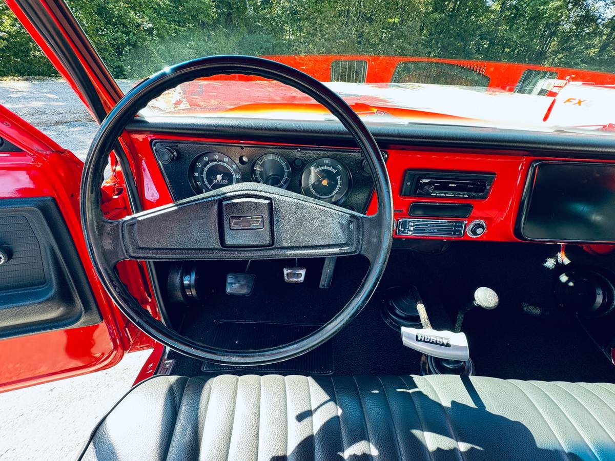 Chevrolet-c10-1972-red-21