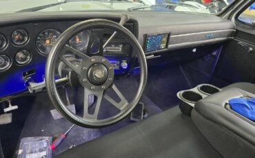 Chevrolet-c10-1985-grey-11