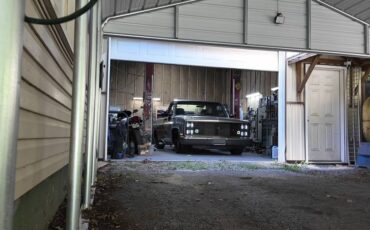 Chevrolet-c10-1985-grey-9