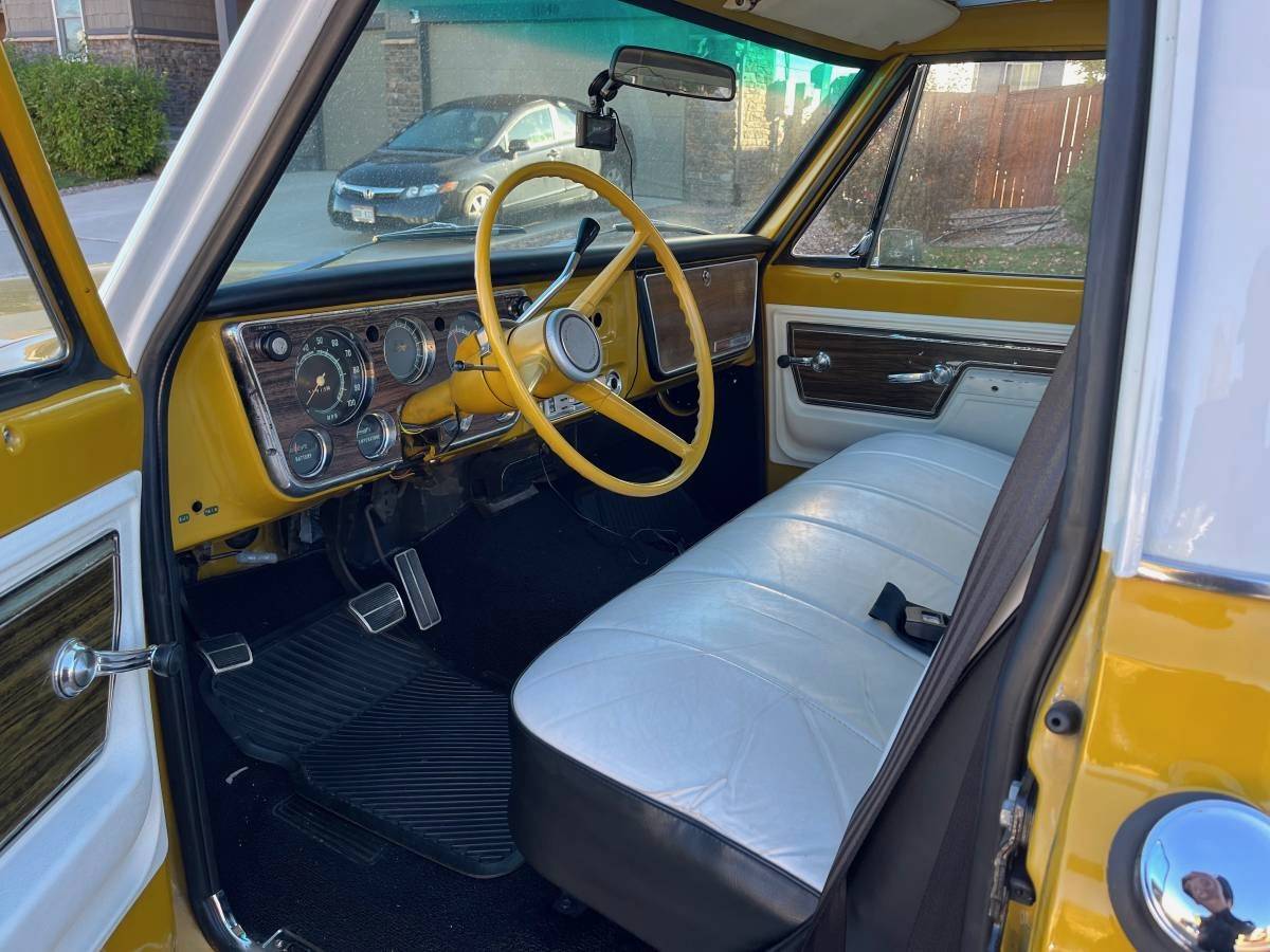 Chevrolet-c10-longbed-1972-yellow-4