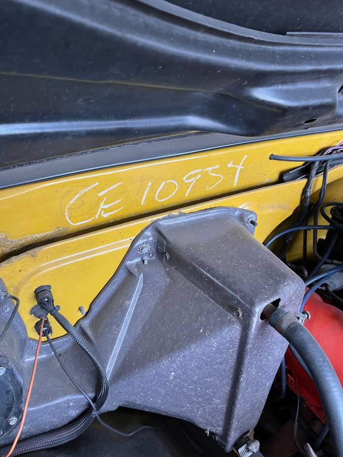 Chevrolet-c10-longbed-1972-yellow-9