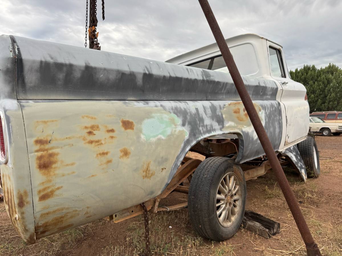 Chevrolet-c10-pickup-1963-white-1