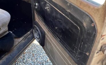 Chevrolet-c10-pickup-1966-black-4