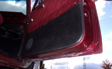 Chevrolet-c10-pickup-1966-red-10